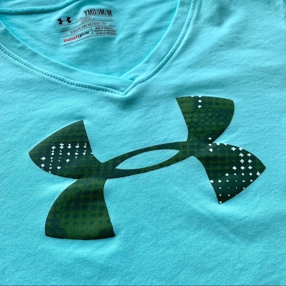 Under Armour | Loose Fit V-Neck Short Sleeve | YOUTH MEDIUM - Picture 7 of 11